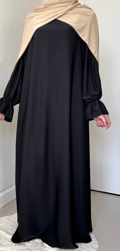 Abaya mit Rüschenärmel