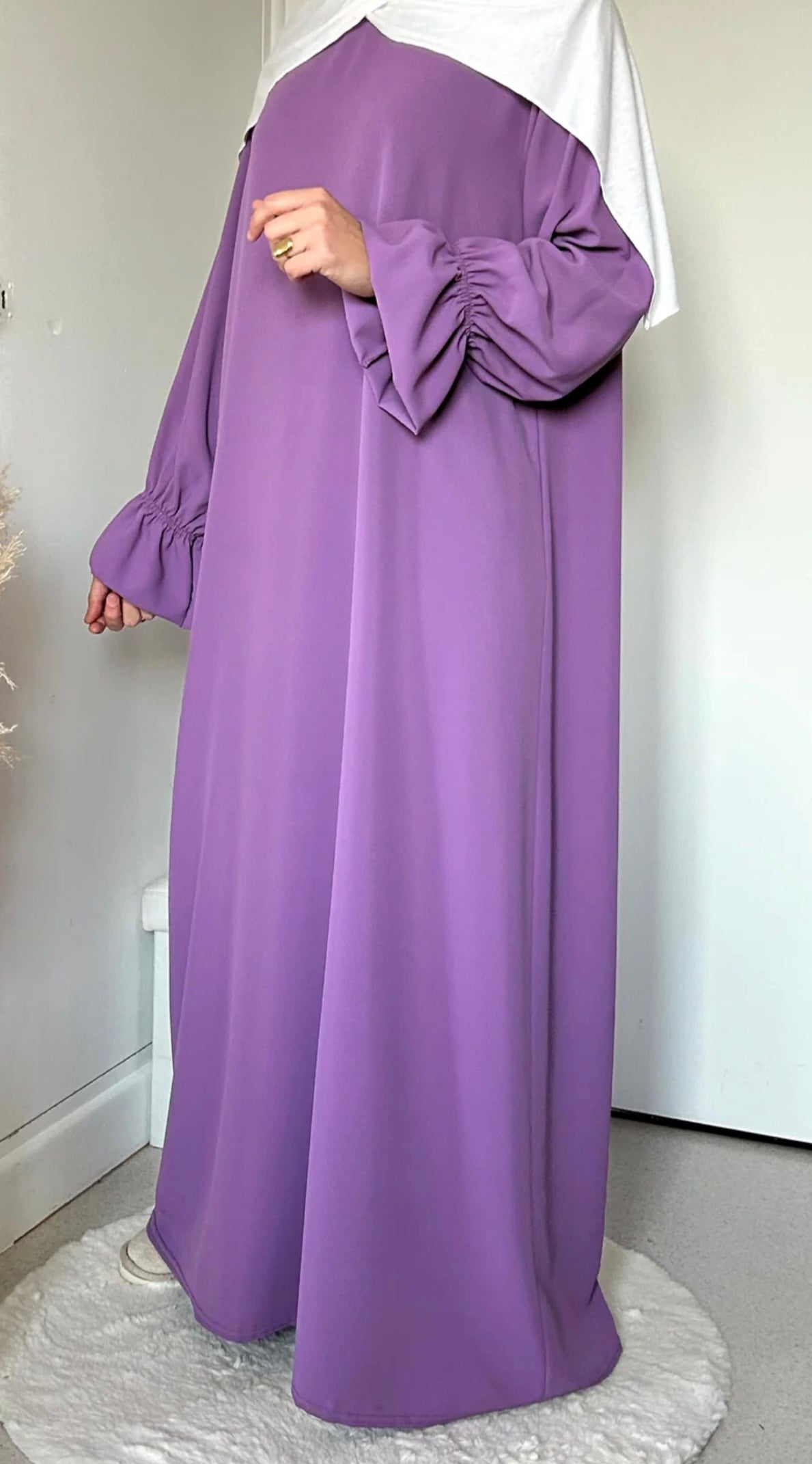 Abaya mit Rüschenärmel