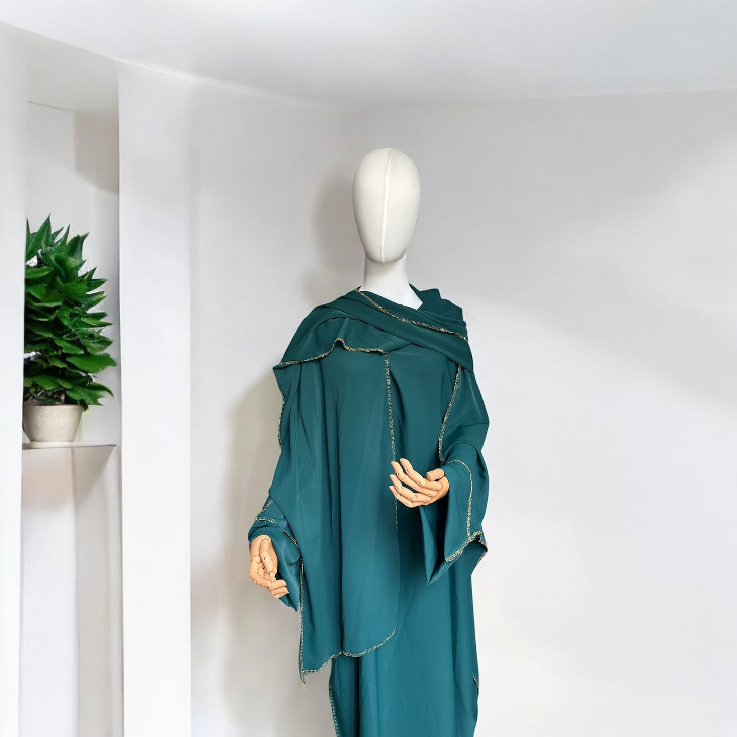 Abaya-Set aus Medina-Seide mit angenähtem Schal