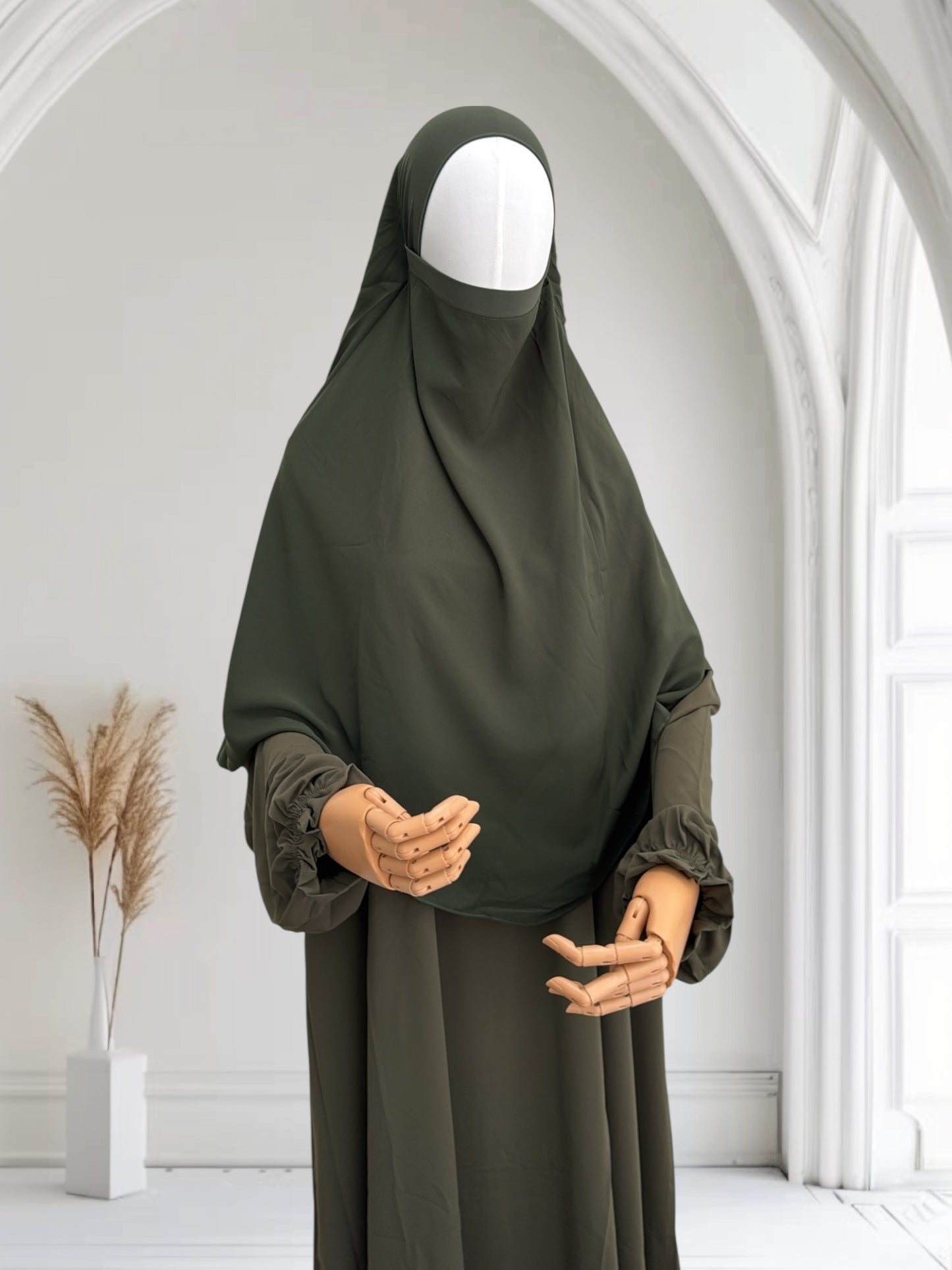 Abaya Lina